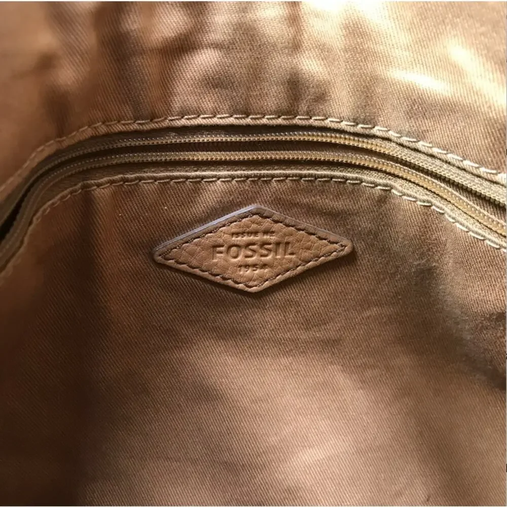 FOSSIL Molly Pebbled Cow Leather Shoulder Bag Hobo Slouchy Work Timeless Everyda